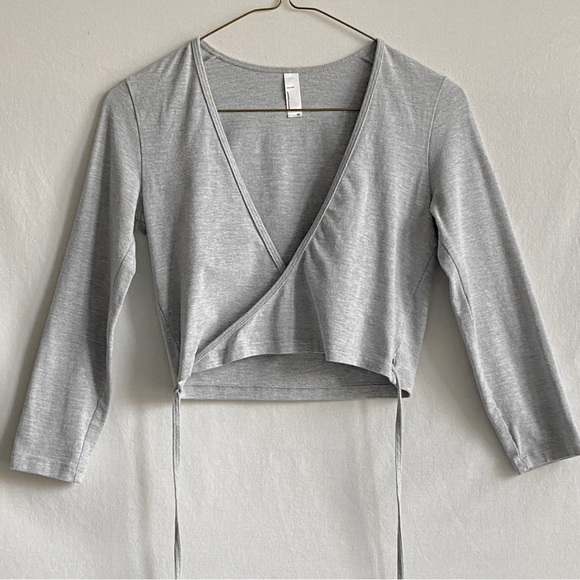 American Apparel wrap crop long sleeve - Picture 2 of 4